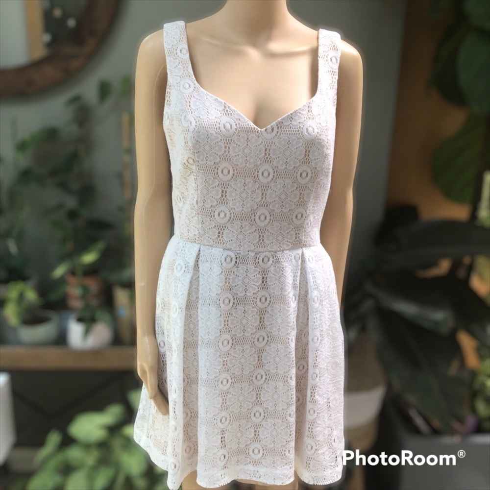 Lace summer dress